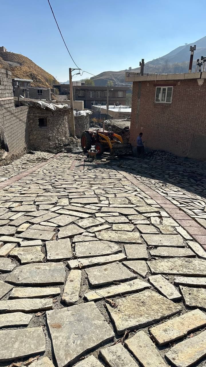 🔴 اجرای پروژه سنگفرش معابر روستای زیوکه پیرانشهر