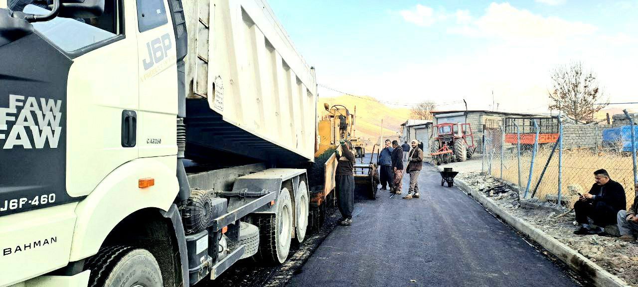 🔴 آسفالت معابر روستای ریکآباد پیرانشهر
