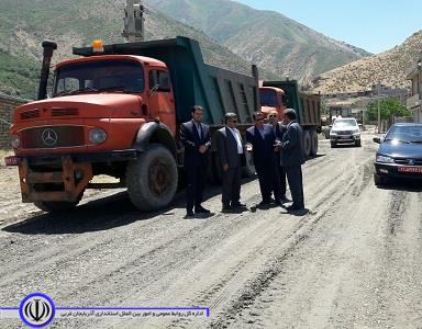 بازدید فرماندار پیرانشهر از روند اجرای پروژه زیر سازی روستای آبخورده