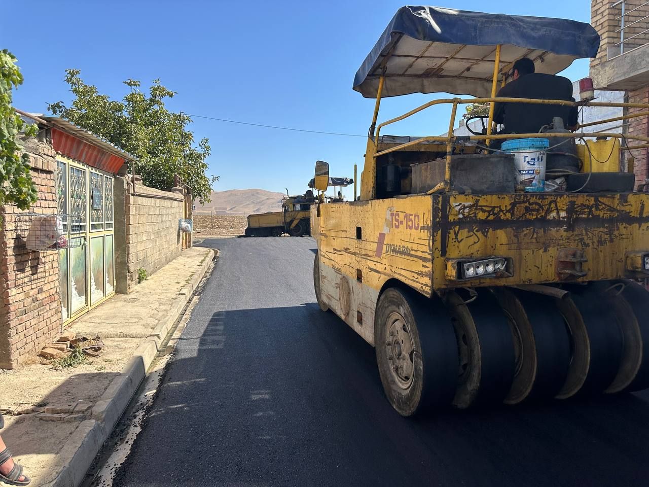 🛑 نهضت آسفالت در روستاهای پیرانشهر