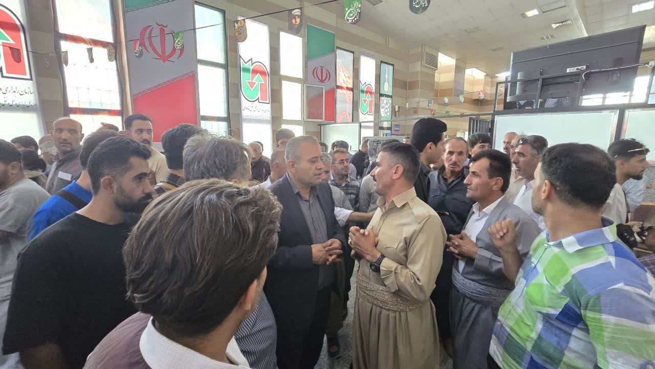 🔴 بازدید سرزده فرماندار پیرانشهر از مرز تمرچین؛ پیگیری ساماندهی مرزنشینان و توسعه تجارت چمدانی