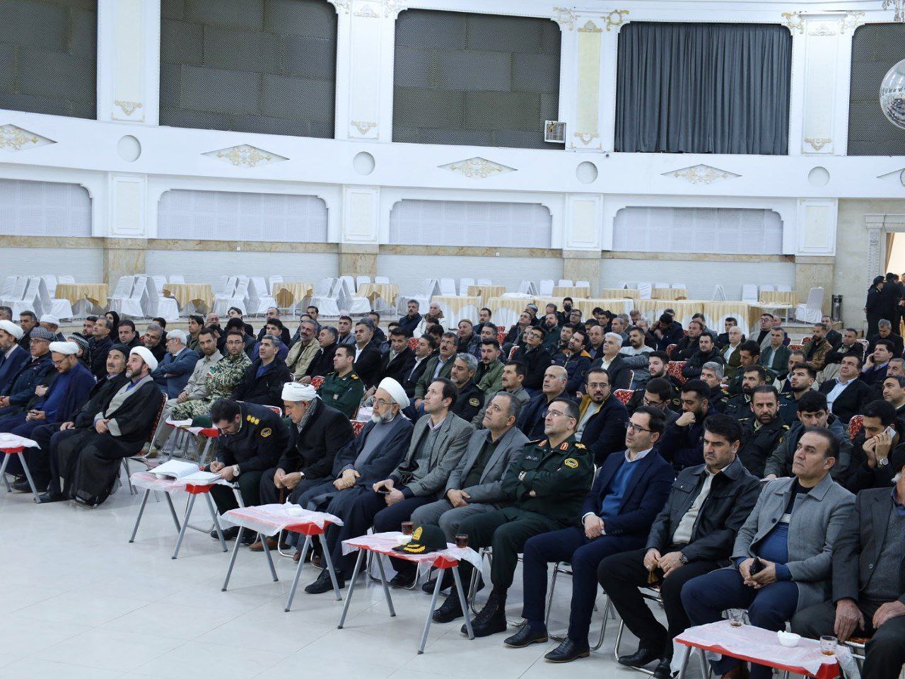 🔴 مراسم تکریم و معارفه فرمانده انتظامی شهرستان پیرانشهر انجام شد.