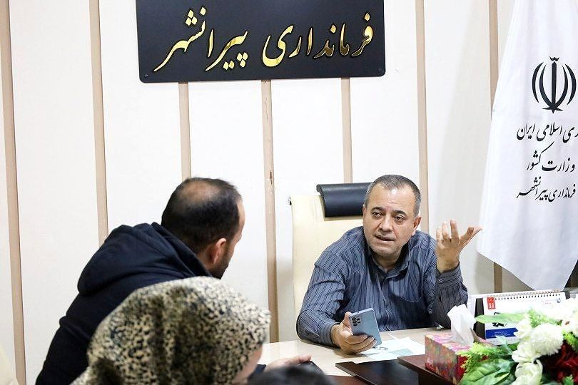 🔴 ملاقات مردمی فرماندار پیرانشهر / رسیدگی به درخواست بیش از 200 شهروند