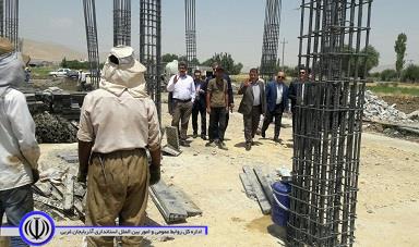 پیگیری فرماندار بر پیشرفت پروژه احداث مدرسه 12 کلاسه شین اباد