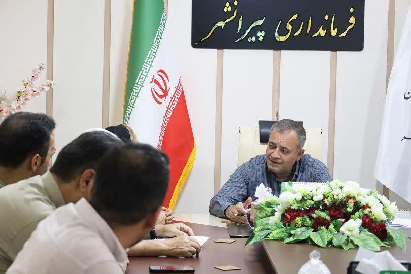 🔴 پیگیری مطالبات شهروندان در دیدار حضوری فرماندار پیرانشهر با مردم  در راستای تداوم دیدارهای چهره‌به‌چهره مسئولان با مردم،