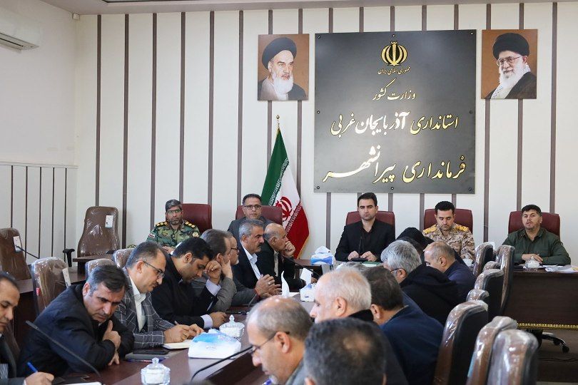 🔴 برگزاری جلسه شورای هماهنگی و برنامه ریزی هفته بسیج در شهرستان پیرانشهر  این جلسه به ریاست معاون سیاسی فرمانداری و با حضور اعضای ستاد برگزاری برنامه های هفته بسیج برگزار شد