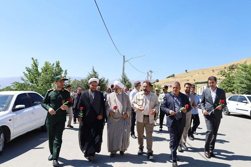 🛑 غبارروبی و گلباران مزار شهدای زرگتن به مناسبت سالروز بازگشت آزادگان سرافراز به میهن اسلامی