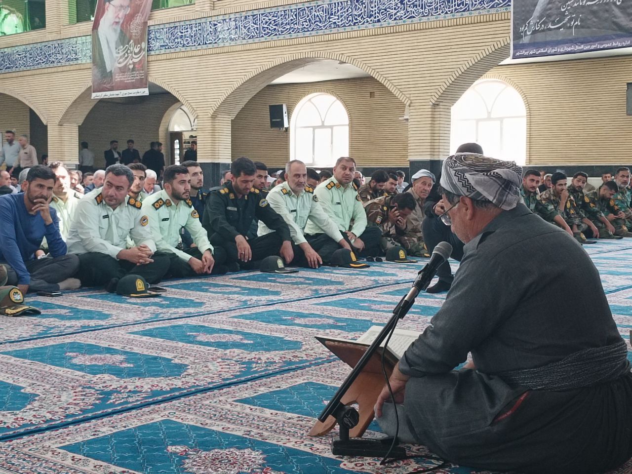 🏴 | تجلی وفاداری در پیرانشهر؛  عزاداری برای قائد شهید انقلاب  مراسم عزاداری جاماندگان از تشییع پیکر مطهر قائد شهید انقلاب اسلامی، حضرت آیت‌الله شهید سید علی خامنه‌ای (رض)،