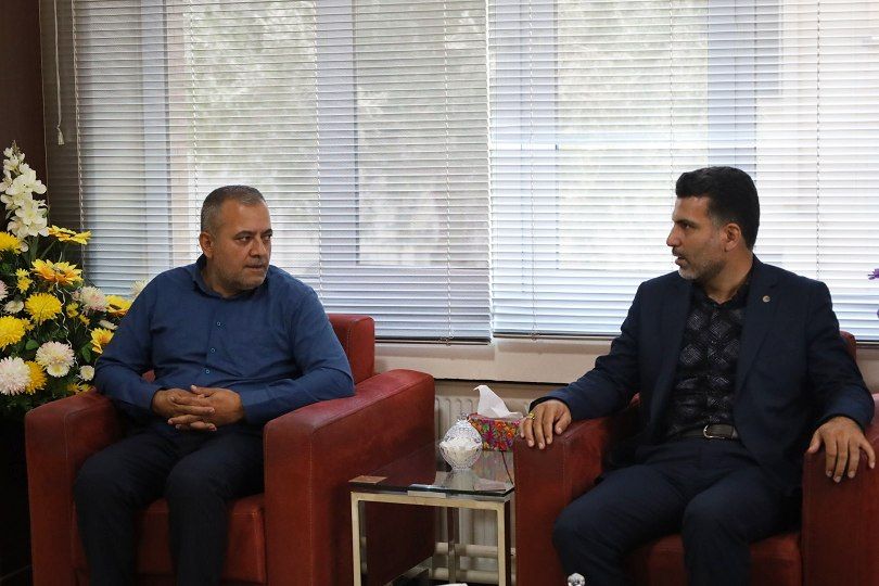 🛑 نشست فرماندار پیرانشهر با مدیرعامل پستبانک استان آذربایجان غربی / تأکید بر حمایت از مشاغل خرد و توسعه خدمات بانکی در شهر لاجان