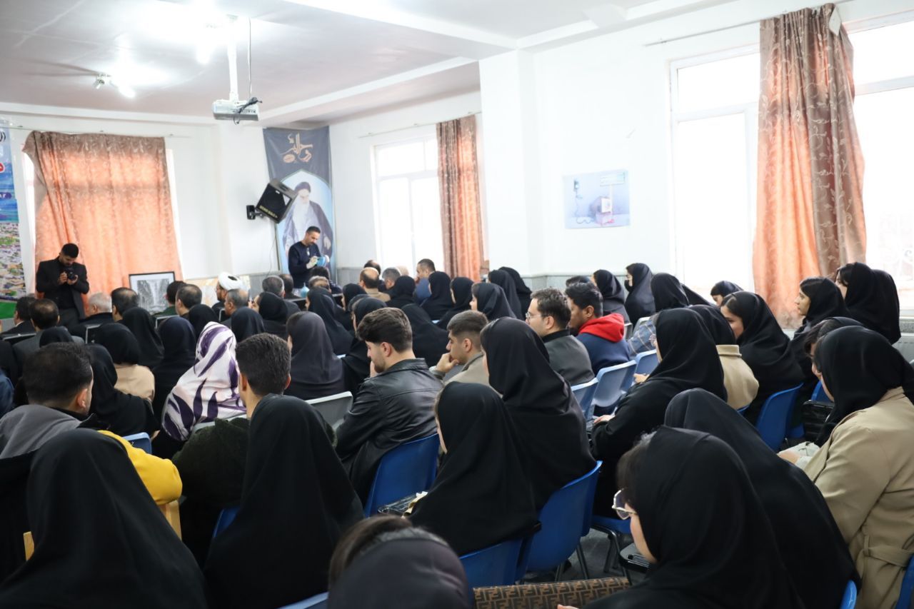 🔹 نقشآفرینی دانشجویان در مطالبهگری و توسعه شهرستان باید پررنگ باشد.