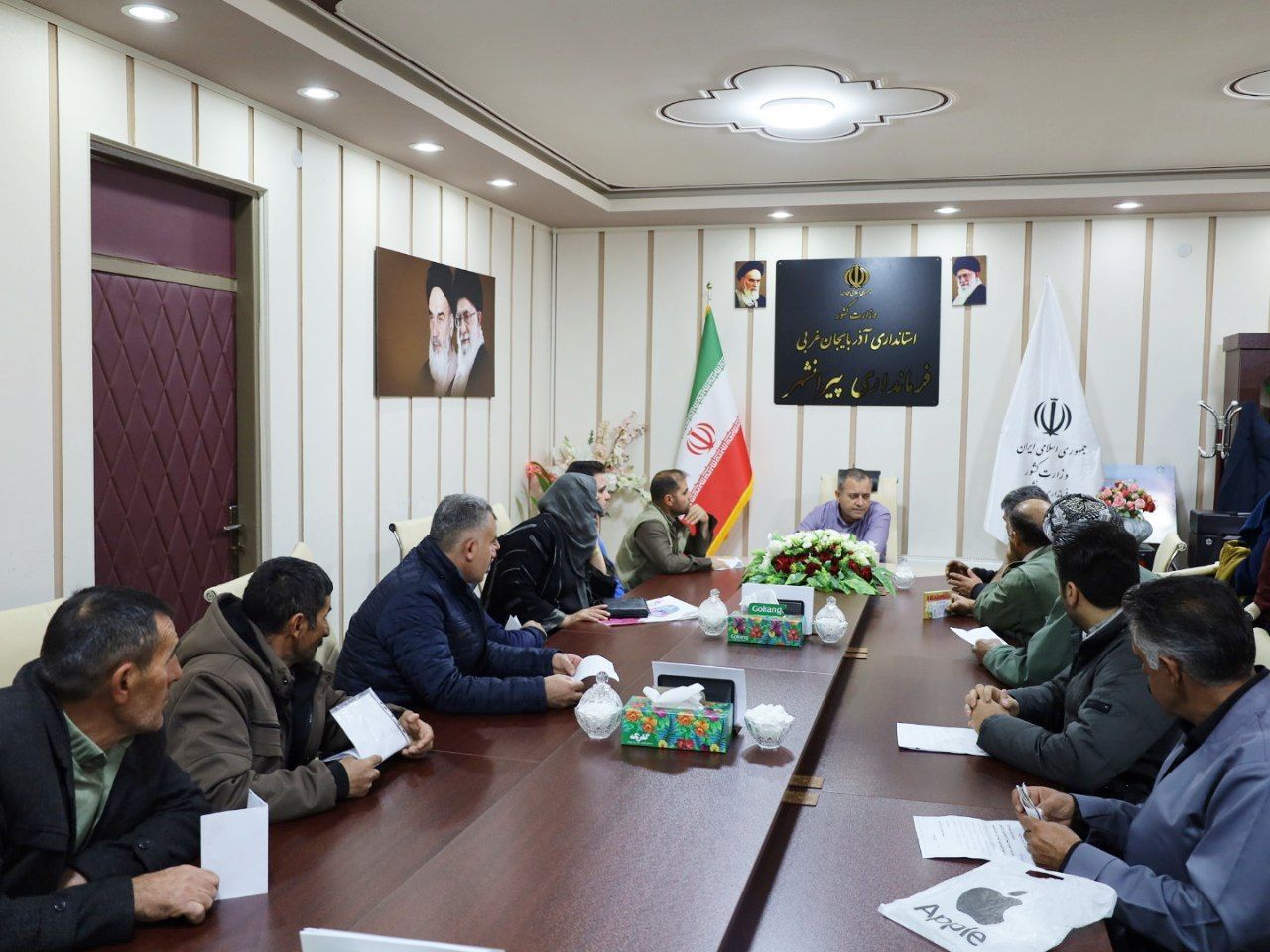 🔴 ملاقات 7 ساعته فرماندار پیرانشهر با مردم