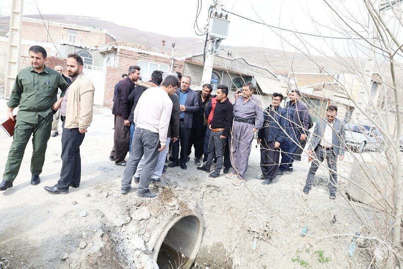 🔴 بررسی مشکلات محله کهنه‌خانه پیرانشهر با حضور مسئولان شهرستان