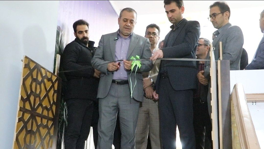 🔴 افتتاح نمایشگاه کتاب در پیرانشهر با بیش از 3 هزار عنوان