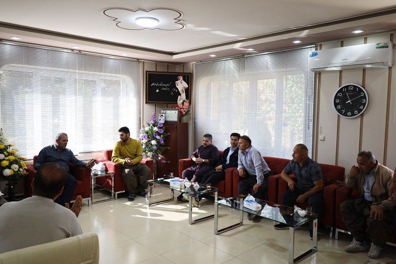 🔴 تداوم دیدارهای مردمی فرماندار پیرانشهر با شهروندان