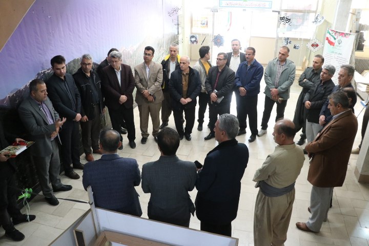 🔴 افتتاح نمایشگاه کتاب در پیرانشهر با بیش از 3 هزار عنوان