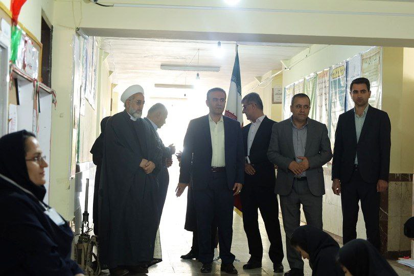 🔴 بازدید فرماندار پیرانشهر از روند برگزاری کنکور سراسری🔴 بازدید فرماندار پیرانشهر از روند برگزاری کنکور سراسری خسروپور" فرماندار شهرستان پیرانشهر بهمراه امام جمعه، رئیس دفتر نماینده مردم، معاون سیا
