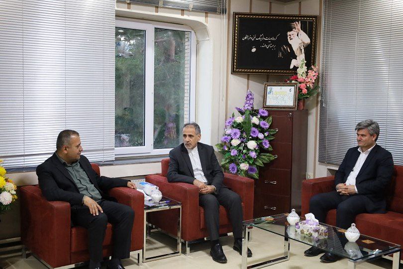 🔴 نشست فرماندار پیرانشهر با ناظر گمرکات استان آذربایجان غربی
