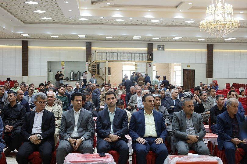 🔴 همایش بزرگداشت مقام معلم در روستای پسوه پیرانشهر و تجلیل از معلمان برتر